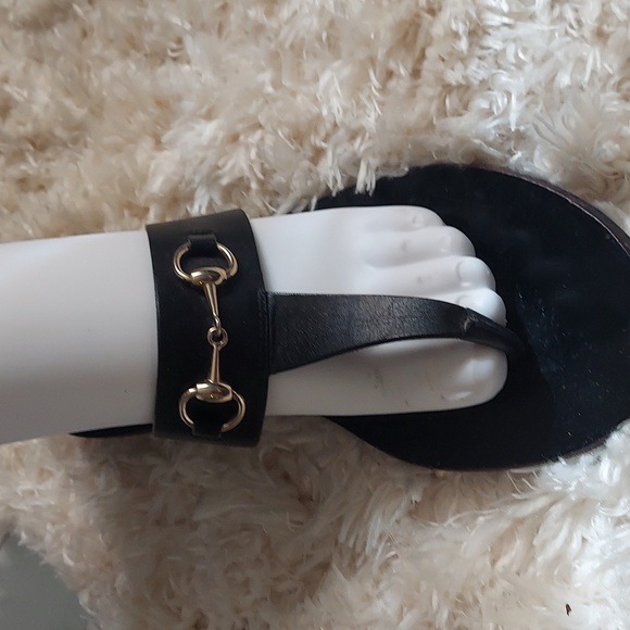 Gucci Shoes - GUCCI Black Horsebit sandals Size 8 1/2